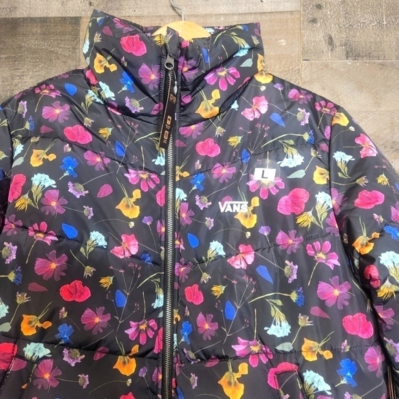New Vans WOMEN'S VANS FOUNDRY VPUFFER MTE-1 JACKET black floraldesign - Picture 5 of 13